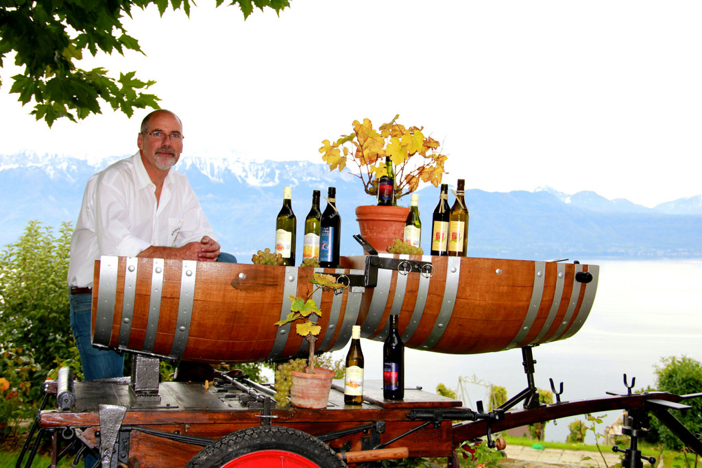 Alain Chollet et bouteilles 2